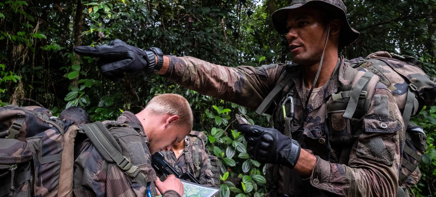Soldats en opération Harpie